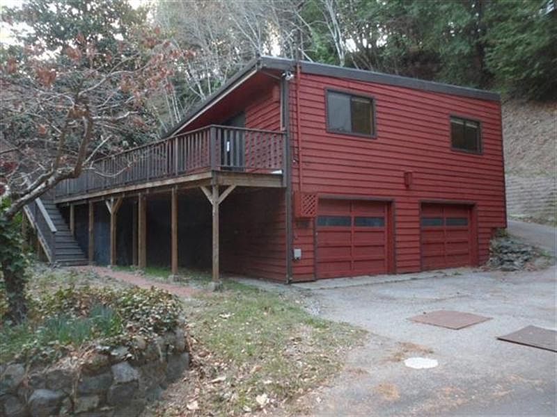 2nd image of 21717 Lindbergh Dr