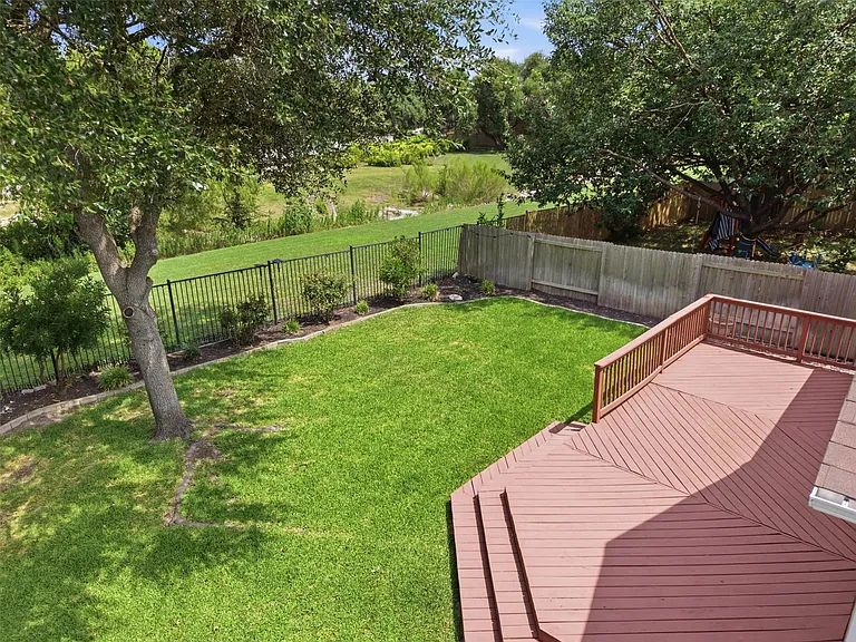 1833 Paradise Ridge Dr — Photo 32