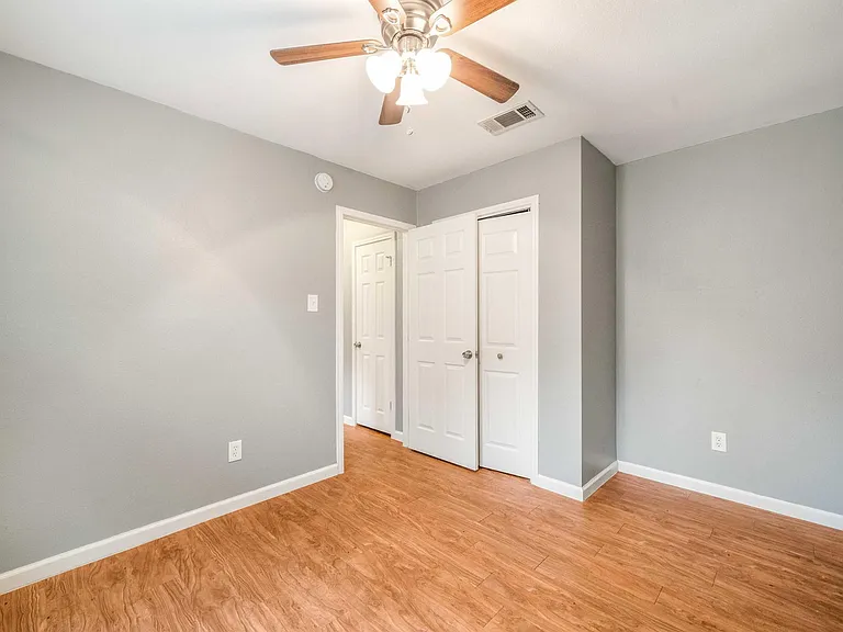 16336 Edgemere Dr — Photo 17
