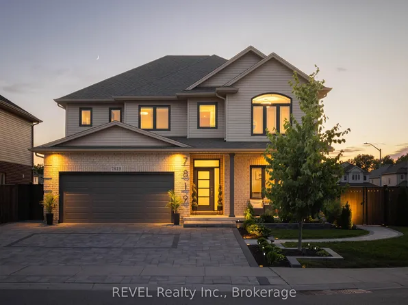 7819 Pender St, Niagara Falls, ON L2G 0H3