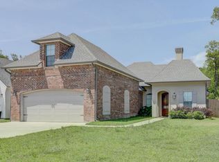 311 Wetgrass Dr, Lafayette, LA 70508