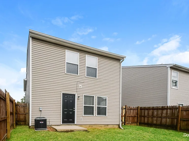 5254 Tufton Dr — Photo 15