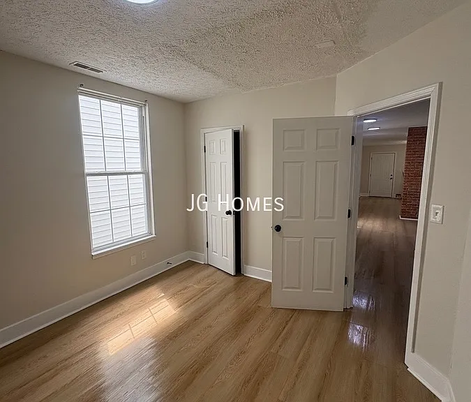 2725 Hale Ave — Photo 16