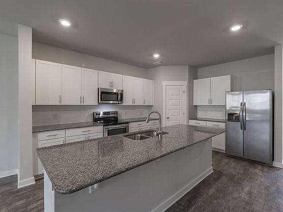 4th image of 2015 Hardwick Ln Lot 35