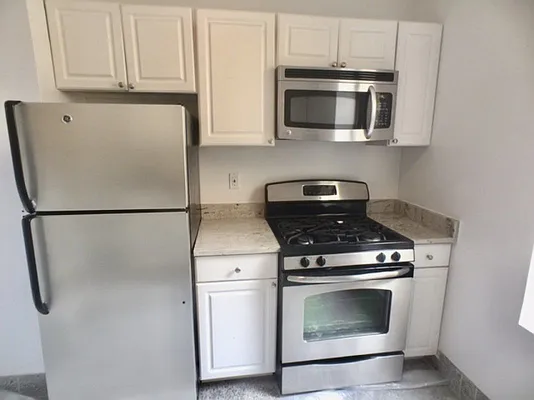 Rented by Bohemia Realty Group | media 32