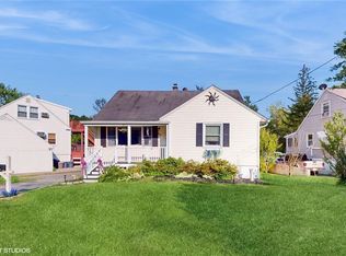 66 Iroquois Rd, Ossining, NY 10562