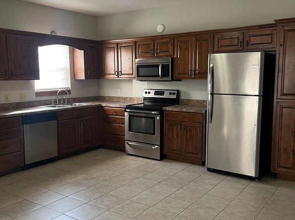 745 N Highway D APT B