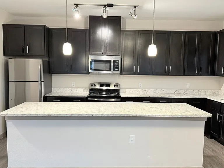 Stainless Steel Appliances at Barons Park