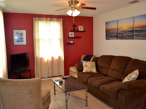 2nd image of 22 River Dr