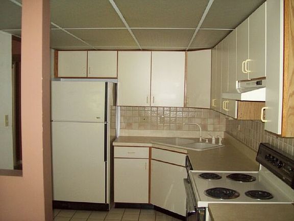 4th image of 18521 Wentworth Ave APT 2F