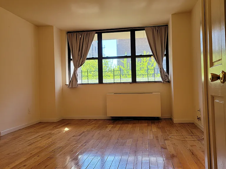 465 Columbus Ave #6-B — Photo 2