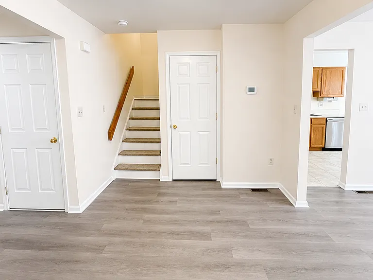 112 Galway Cir — Photo 9
