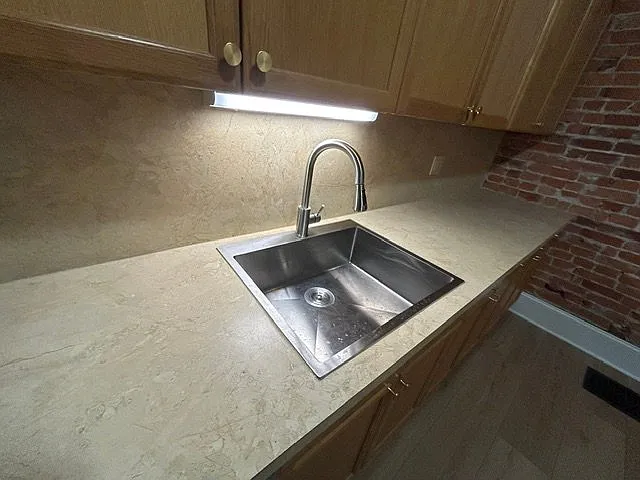 231 W 14th St #1 — Photo 8