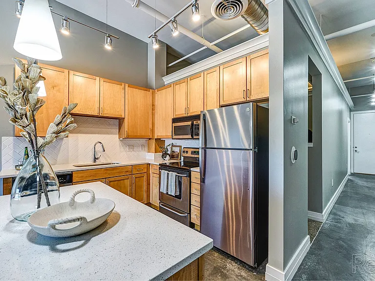 Zona Rosa Apartments — Photo 19