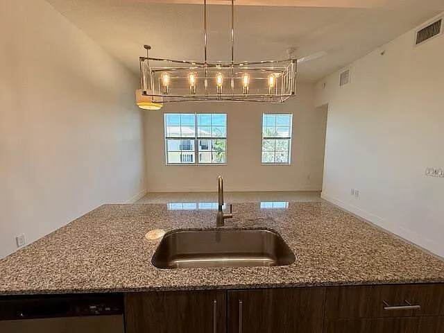 3130 W Latitude Cir #404 — Photo 7