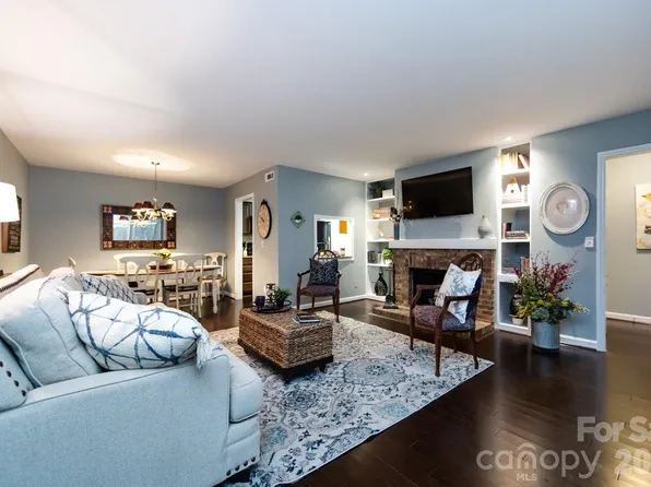 3929 Colony Crossing Dr, Charlotte, NC 28226