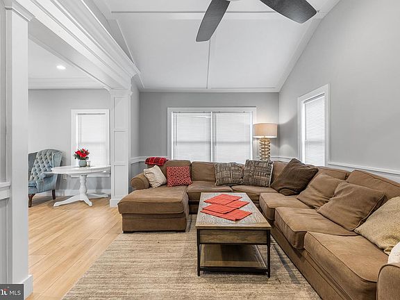 5th image of 118 Blough Rd