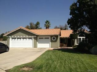1053 N Mulberry Ave, Rialto, CA 92376