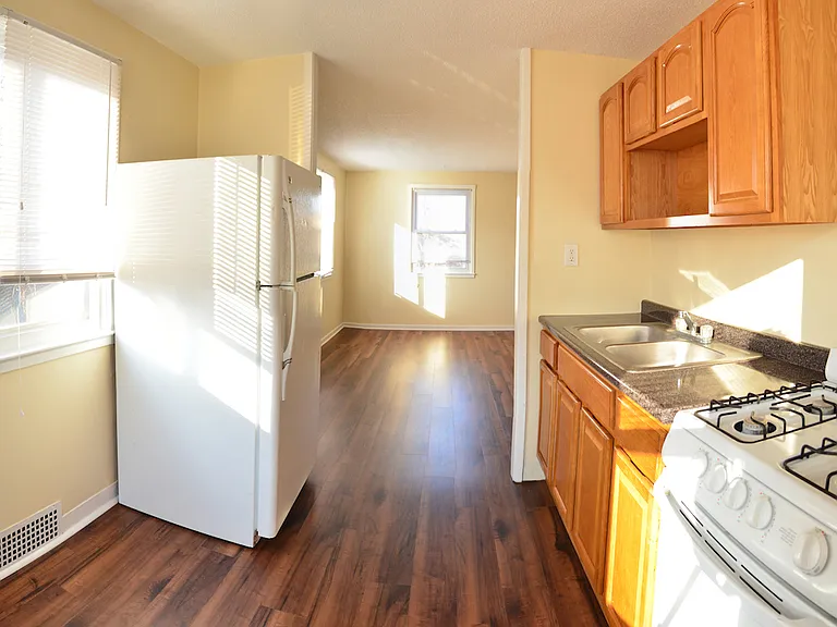 21 Cannon Rd — Photo 1