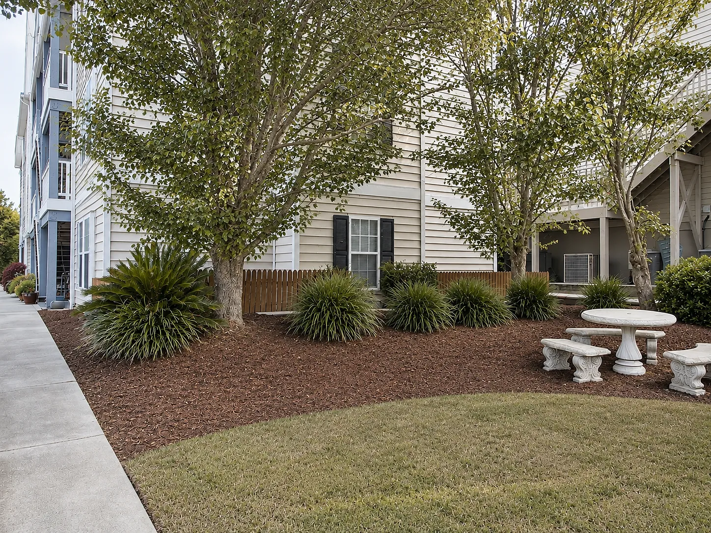Riverview Apartments — Photo 2