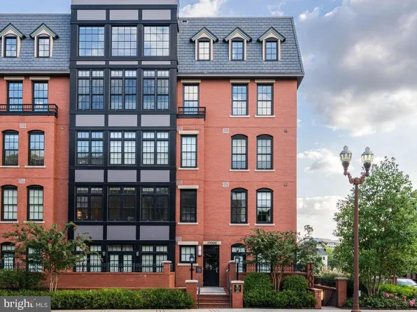 1700 Clarendon Blvd #153, Arlington, VA 22209