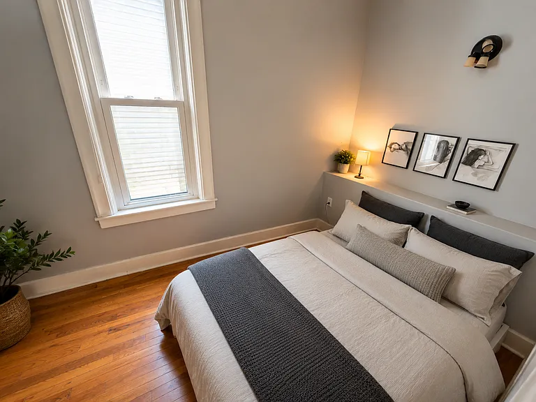 1331 N Oakley Blvd #2 — Photo 6