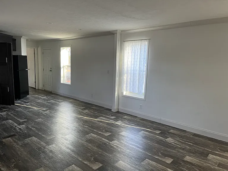 3951 S Mentor Ave #26 — Photo 2