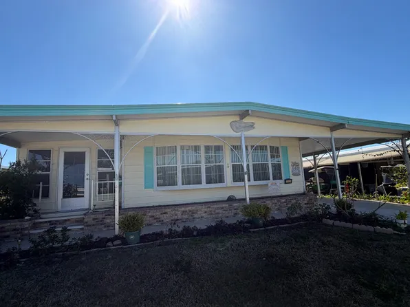 510 Avanti Way Blvd, North Fort Myers, FL 33917