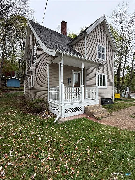 5 bed, 2.0 bath, 1956 sqft, $3,000 — Photo 1