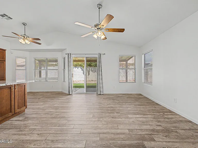 4348 E Campo Bello Dr — Photo 8
