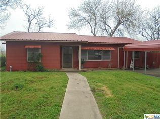 603 N Highway 77a, Yoakum, TX 77995