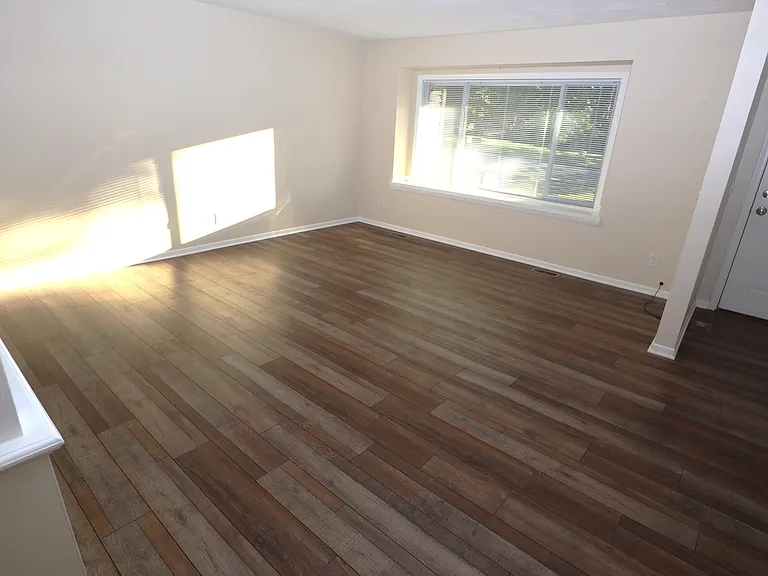 208 Manchester Dr #208 — Photo 2