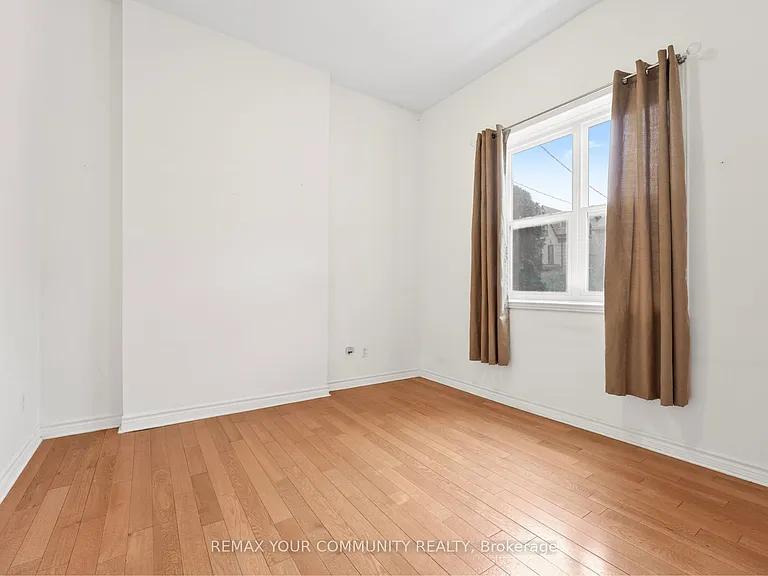 151 Dovercourt Rd #MAIN — Photo 3