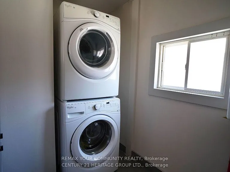 236 Simcoe Ave — Photo 30