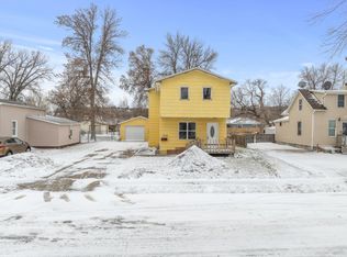 1316 5th Ave SE, Minot, ND 58701