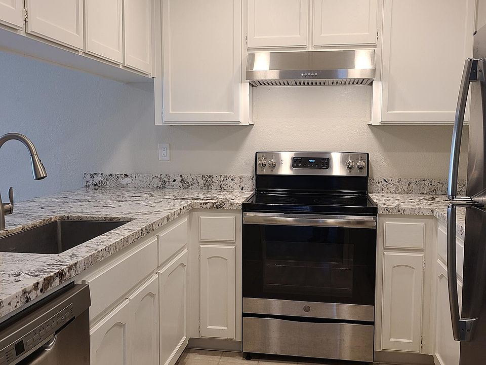 1st image of 420 Crescent Ave APT 10