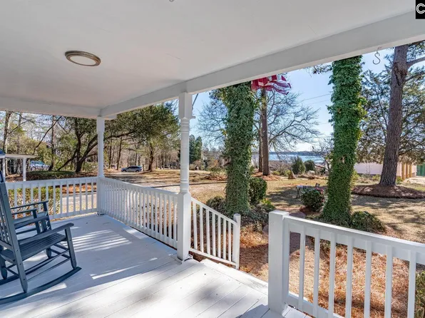 425 Yachting Rd, Lexington, SC 29072