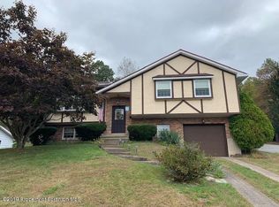 1138 Austin St, Old Forge, PA 18518