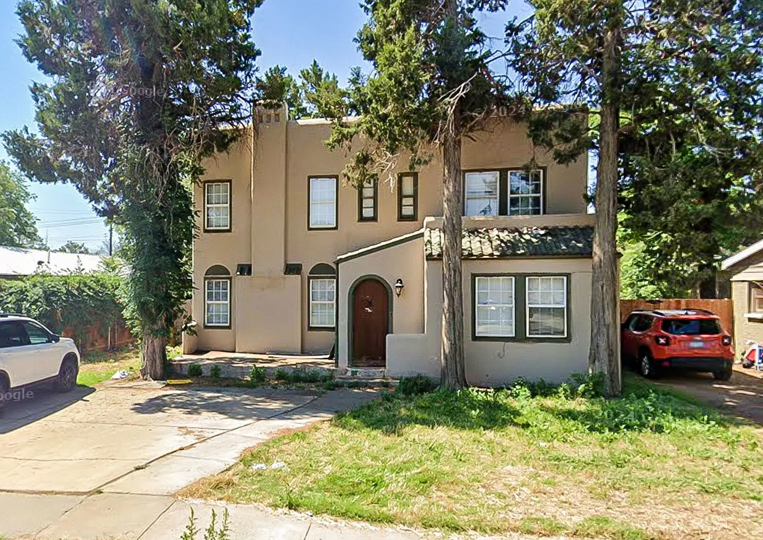 Spacious 4/2 Near TTU — Photo 1