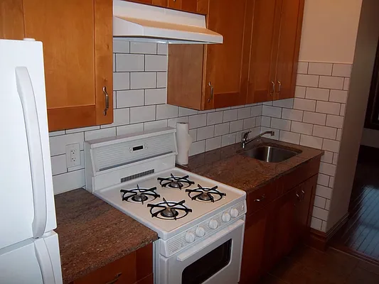 Rented by Maximus Realty Group | media 64