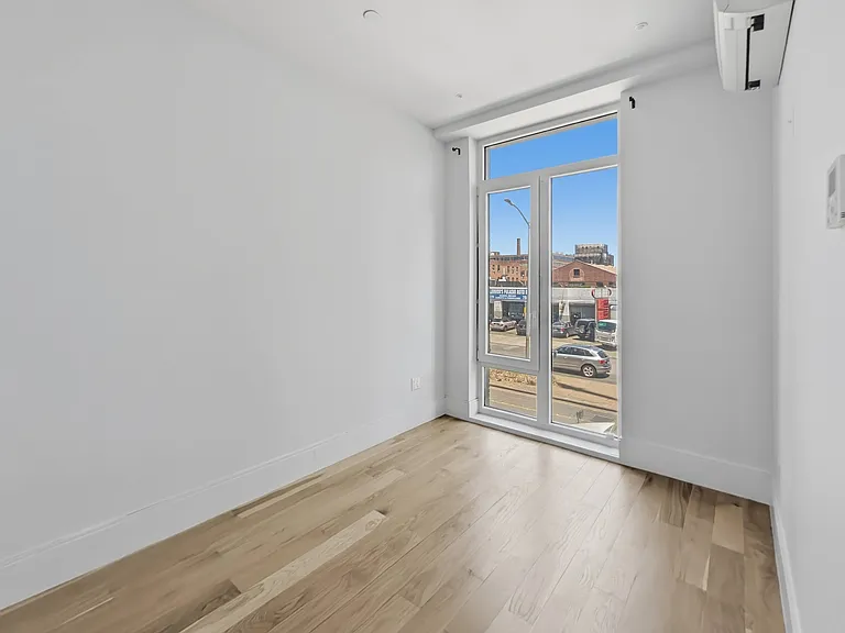 183 McGuinness Blvd #2B — Photo 8