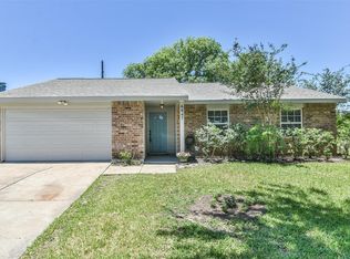 6847 Vanlynn Ln, Houston, TX 77084