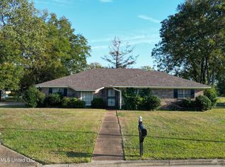 115 Belvedere Ct, Cleveland, MS 38732