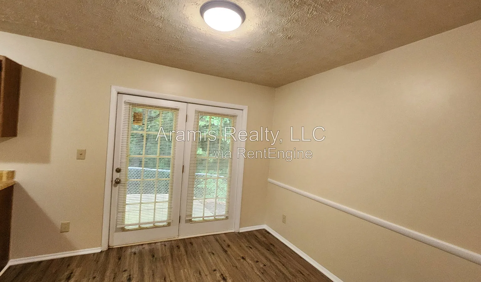 2 bed, 2.5 bath, 1280 sqft, $1,450 — Photo 3