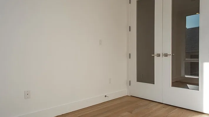 Rented by Nooklyn NYC LLC | media 17