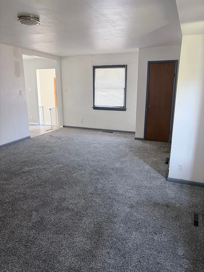 Charming 4BR 2BTH House in Rocky Ford — Photo 4