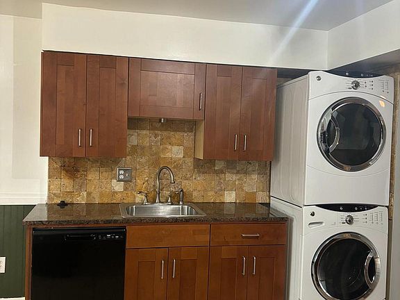 5th image of 6141 Strasburg Dr
