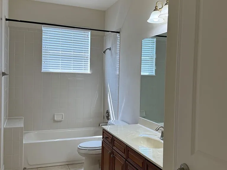 2740 Swoop Cir — Photo 14