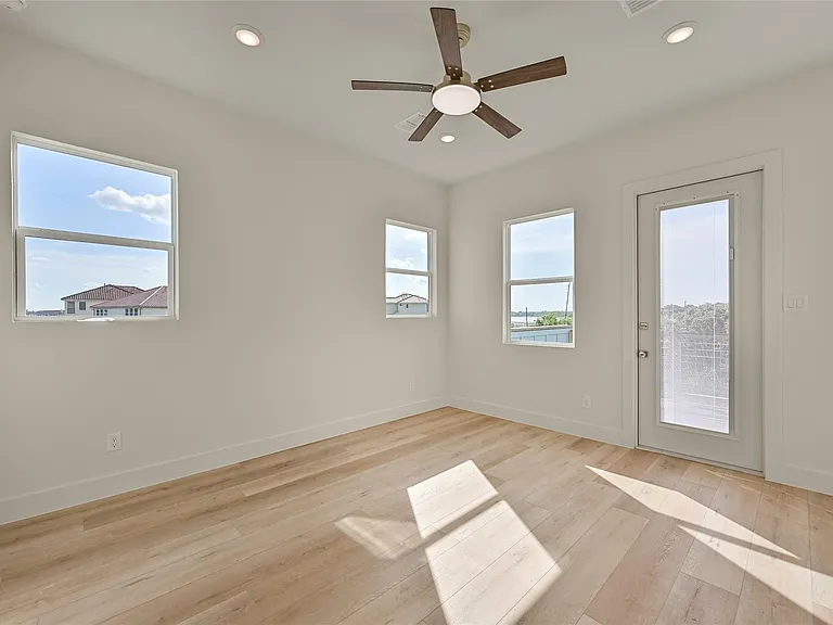 4444 Shady Lake Dr — Photo 21