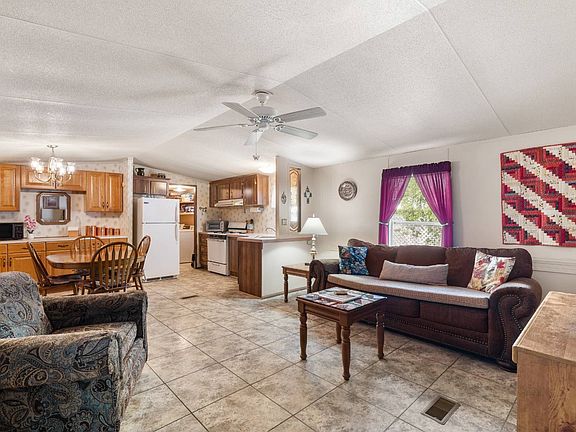 5th image of 103 Bluebonnet Dr